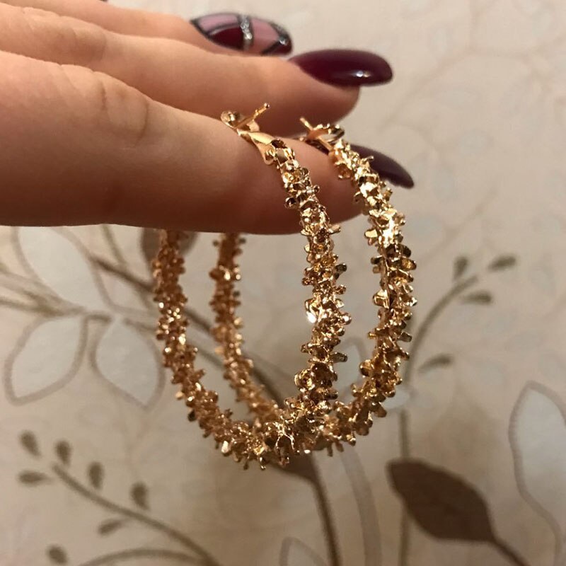 Round Alloy Hoop Earrings Set – Trendy Retro Gold Design for a Bold Look
