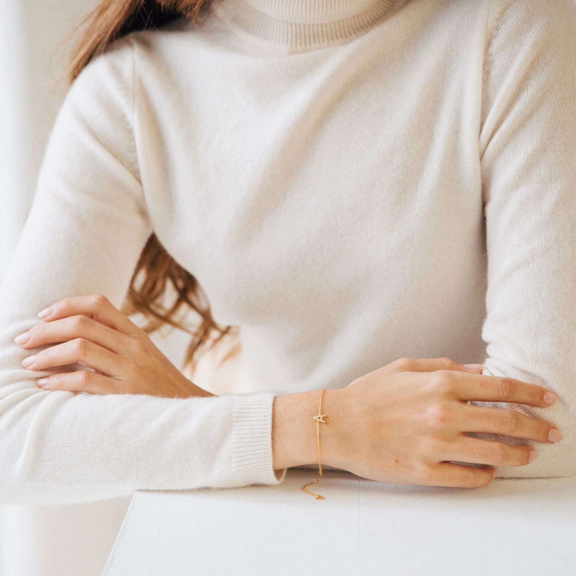 Personalized English Letter Bracelet – Modern Stainless Steel Jewelry