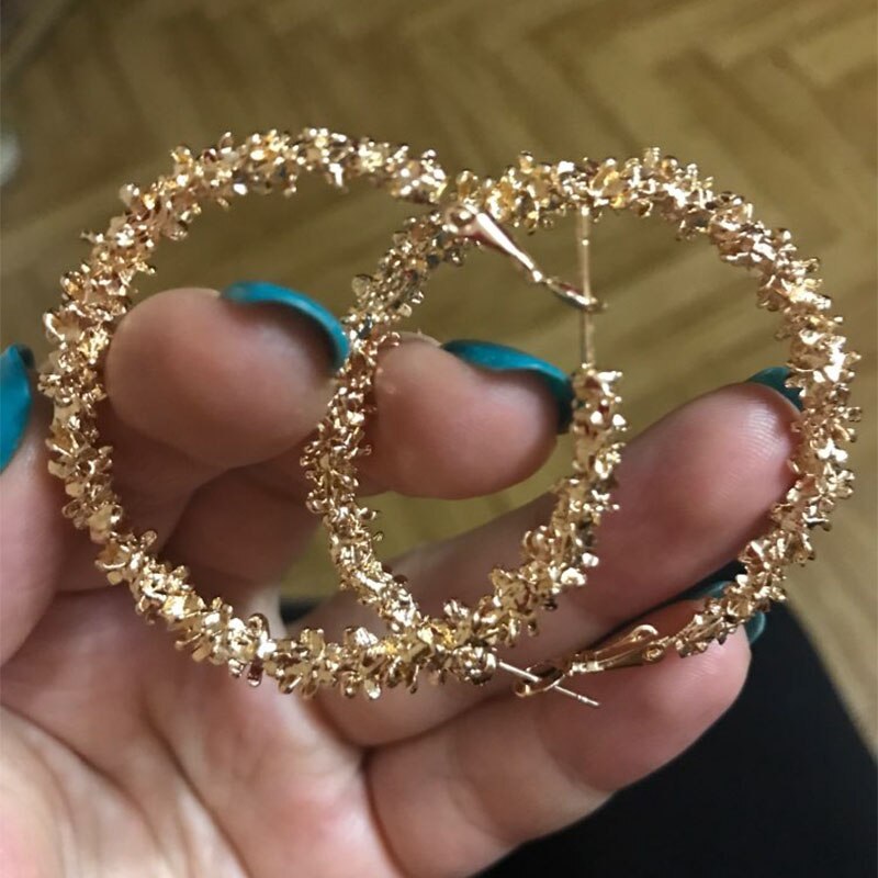 Round Alloy Hoop Earrings Set – Trendy Retro Gold Design for a Bold Look
